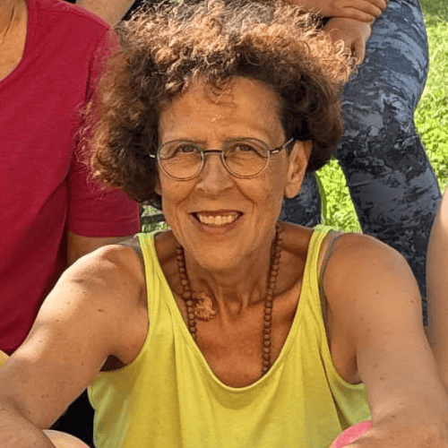 Schirin 2025 beim Welt Yoga Tag